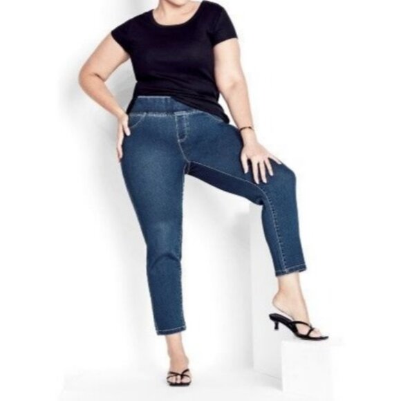 Avenue Women Plus Denima Pull On Petite Length Jeans Mid Wash Size 22W NWT - Picture 1 of 2